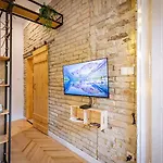 Rumbastic New - Location With Ac * Budapest