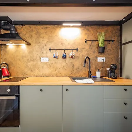 Rumbastic New - Location With Ac Apartamento Budapest